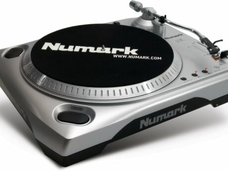 Numark TTUSB Turntable with USB Audio Interface