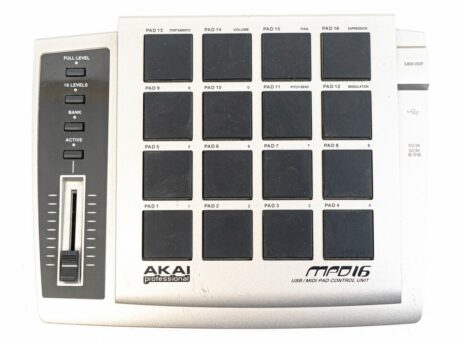 Akai MPD16 USB/MIDI Pad Controller